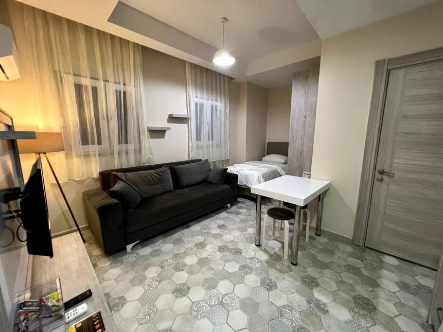 Basement Floor, Erasta Mall Karsisi, 1+0 Stuedyo '23' Antalya Bagian luar foto
